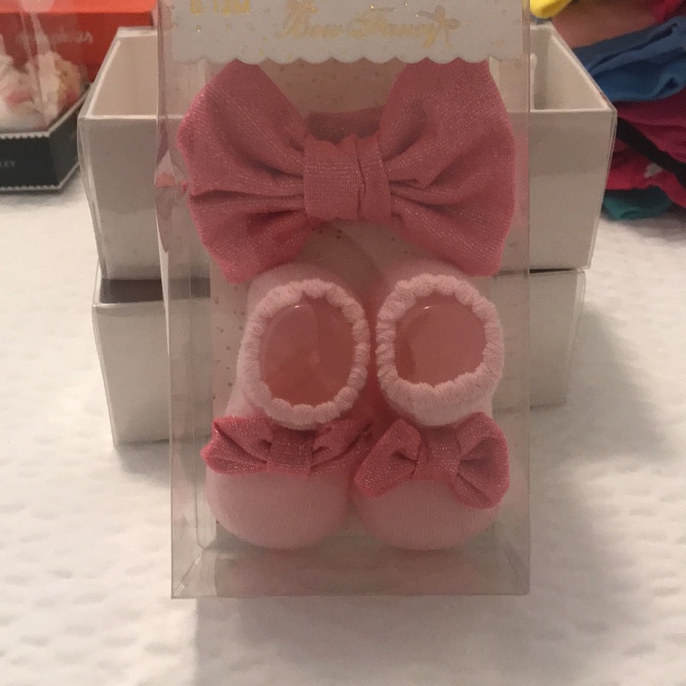 Fancy Headwrap & Socks 🌸🌼SALE🌼🌸